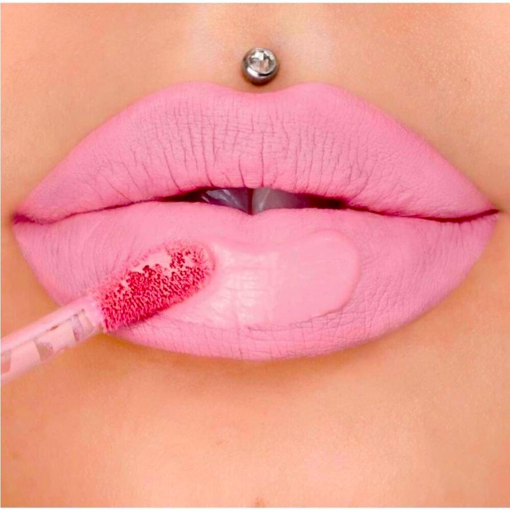 NIB ‘Oh My God’ Velour Liquid Lipstick - Jeffree Star